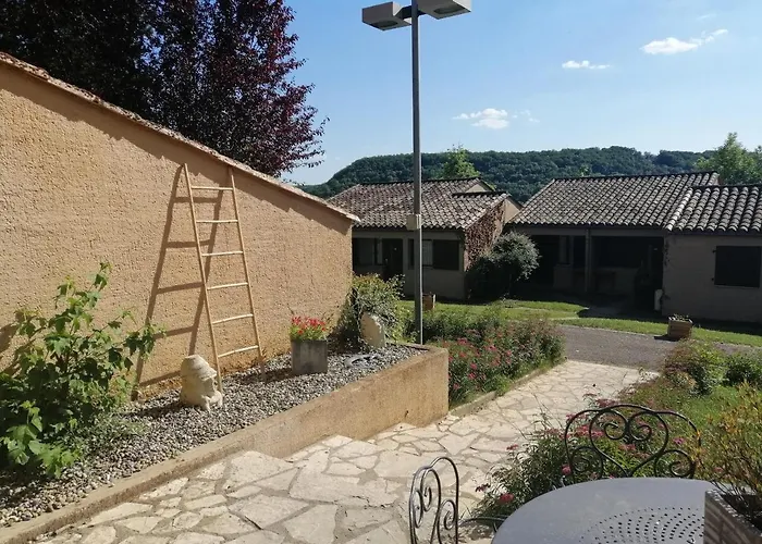 Village Bord De Ciel Сasa de vacaciones Caylus