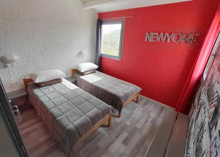 Village Bord De Ciel Caylus