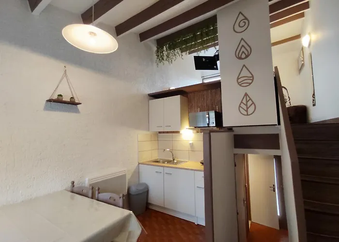 Сasa de vacaciones Village Bord De Ciel Caylus